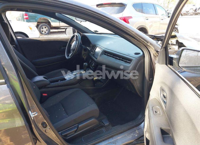 Photo 5 of 2022 Honda Hr-v AWD SPORT (VIN 3CZRU6H17NM746231)