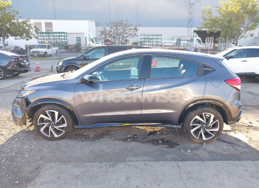 Photo 14 of 2019 Honda Hr-v SPORT (VIN 3CZRU6H18KG701096)