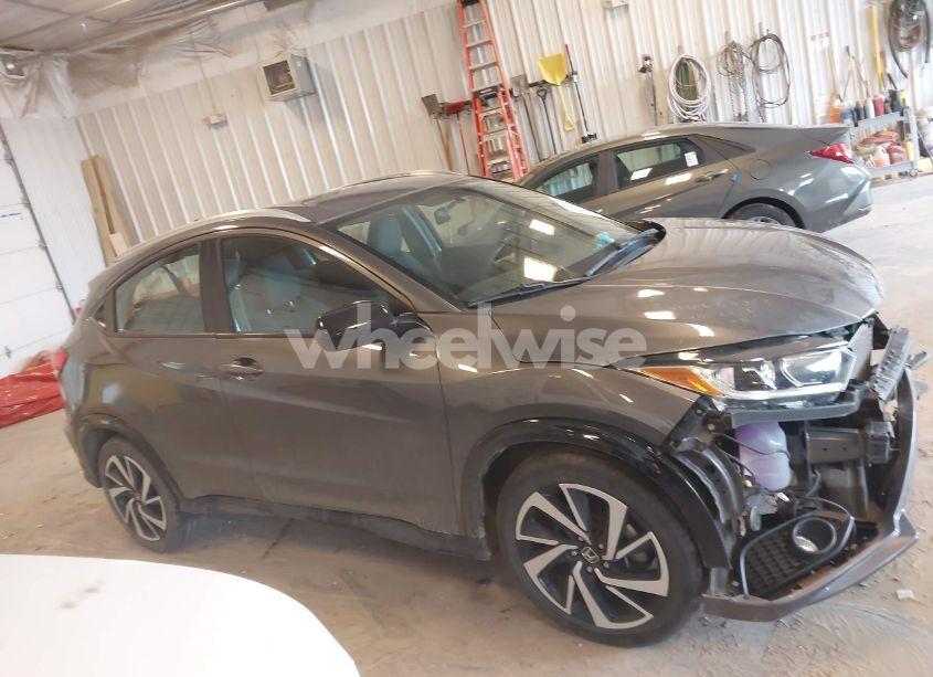 Photo 13 of 2019 Honda Hr-v SPORT (VIN 3CZRU6H18KG706038)