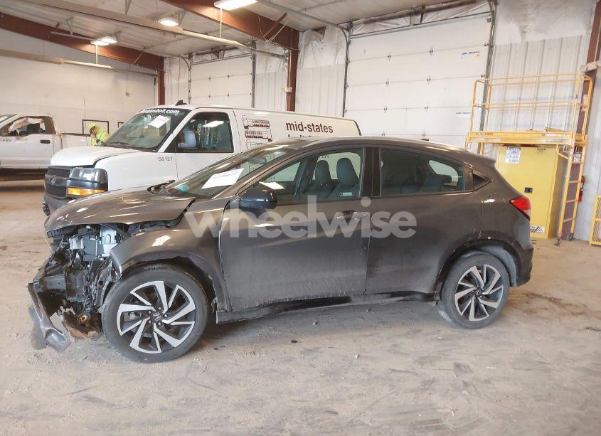 Photo 14 of 2019 Honda Hr-v SPORT (VIN 3CZRU6H18KG706038)
