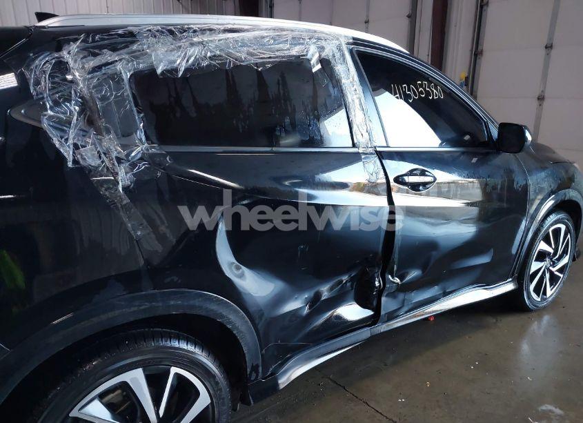 Photo 17 of 2019 Honda Hr-v SPORT (VIN 3CZRU6H18KG732803)