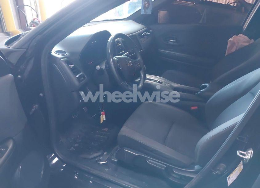 Photo 5 of 2019 Honda Hr-v SPORT (VIN 3CZRU6H18KG732803)