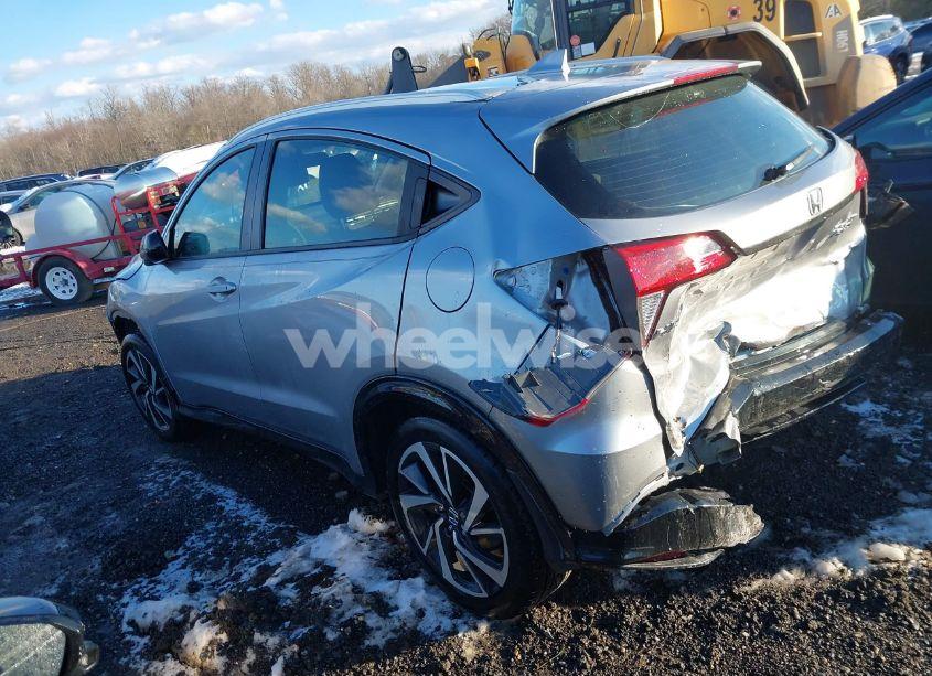 Photo 3 of 2020 Honda Hr-v AWD SPORT (VIN 3CZRU6H18LM728558)