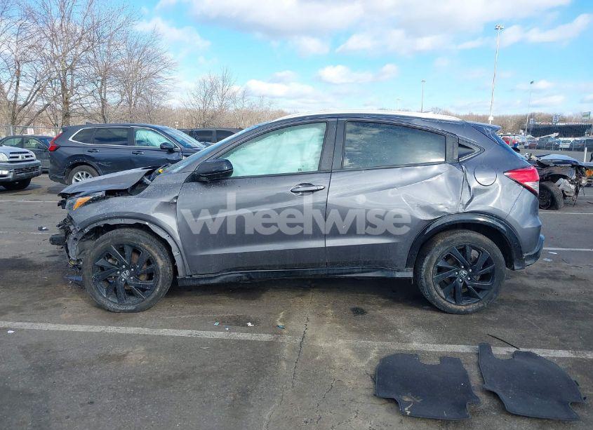 Photo 13 of 2021 Honda Hr-v AWD SPORT (VIN 3CZRU6H18MM729405)
