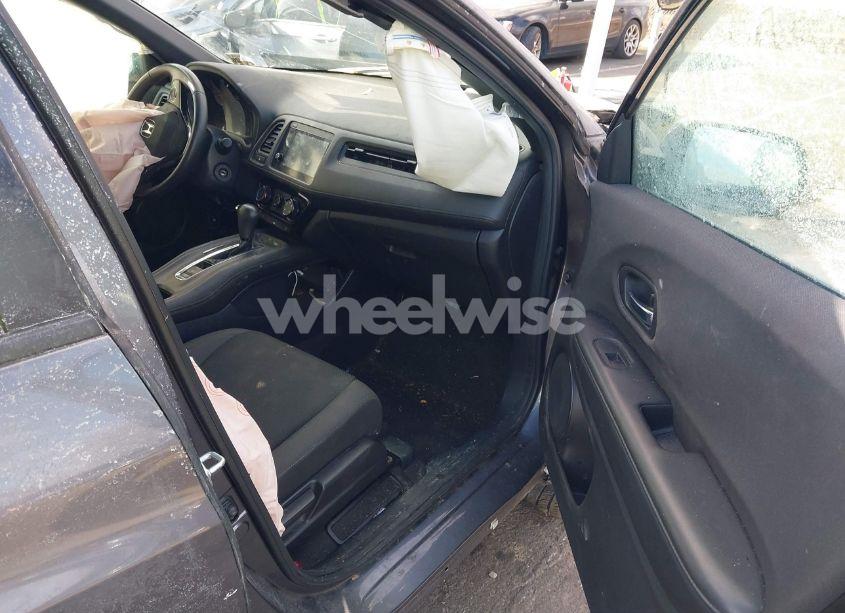 Photo 5 of 2021 Honda Hr-v AWD SPORT (VIN 3CZRU6H18MM729405)