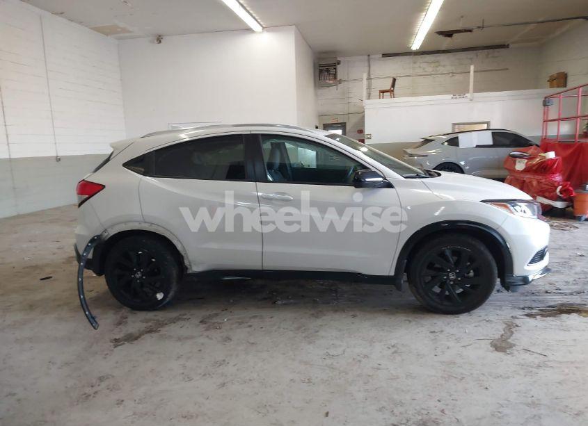 Photo 13 of 2022 Honda Hr-v AWD SPORT (VIN 3CZRU6H18NM741815)