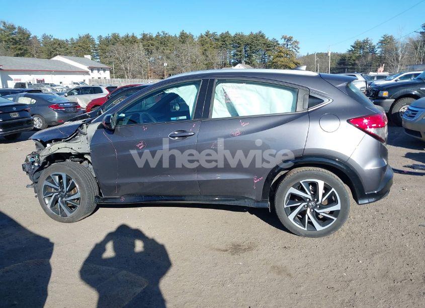 Photo 15 of 2019 Honda Hr-v SPORT (VIN 3CZRU6H19KG710339)