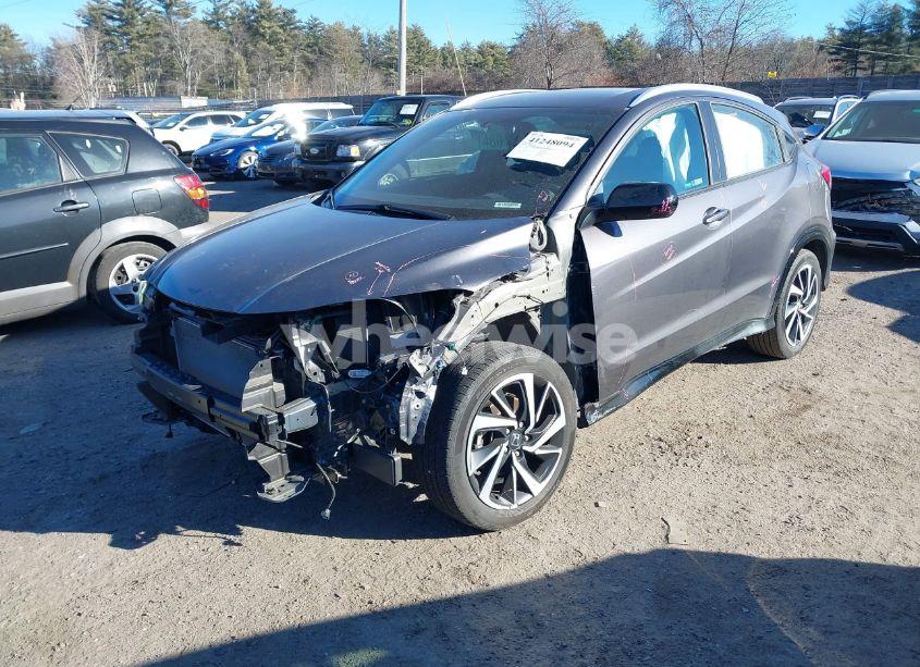 Photo 2 of 2019 Honda Hr-v SPORT (VIN 3CZRU6H19KG710339)