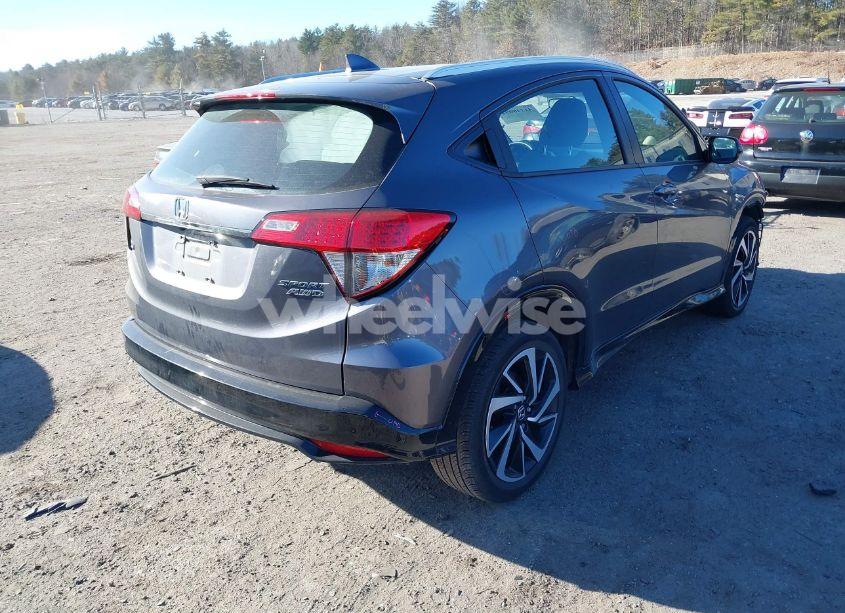 Photo 4 of 2019 Honda Hr-v SPORT (VIN 3CZRU6H19KG710339)