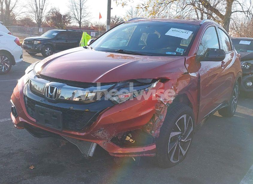 Photo 2 of 2019 Honda Hr-v SPORT (VIN 3CZRU6H19KG713015)