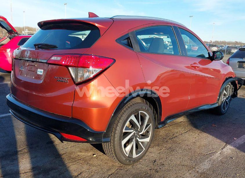 Photo 4 of 2019 Honda Hr-v SPORT (VIN 3CZRU6H19KG713015)