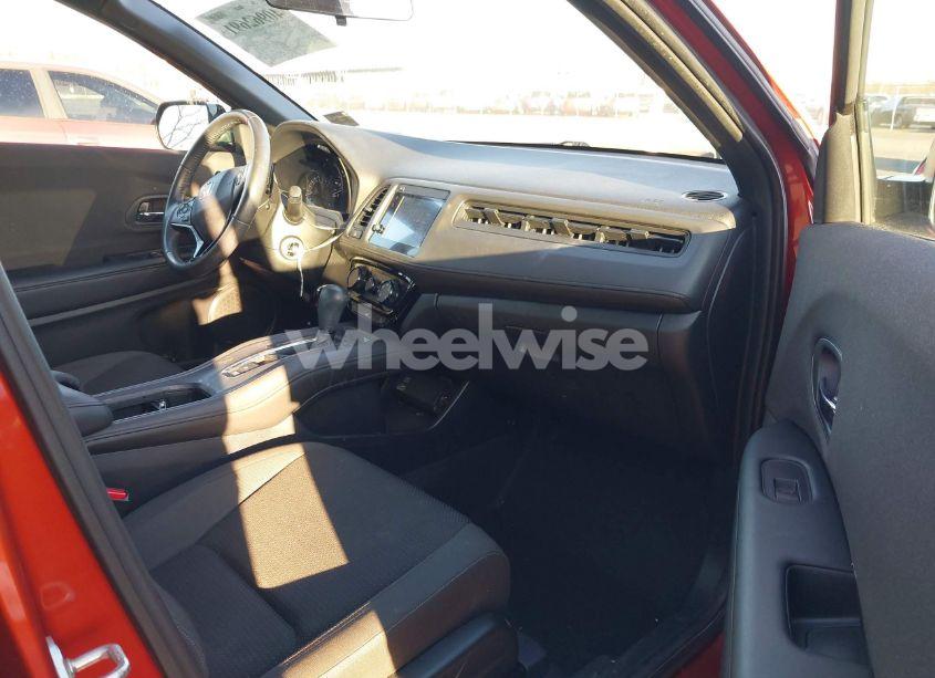 Photo 5 of 2019 Honda Hr-v SPORT (VIN 3CZRU6H19KG713015)