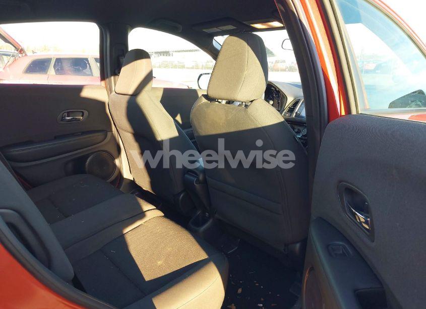 Photo 8 of 2019 Honda Hr-v SPORT (VIN 3CZRU6H19KG713015)