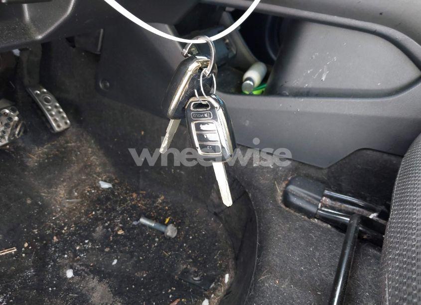 Photo 11 of 2019 Honda Hr-v SPORT (VIN 3CZRU6H19KG714164)