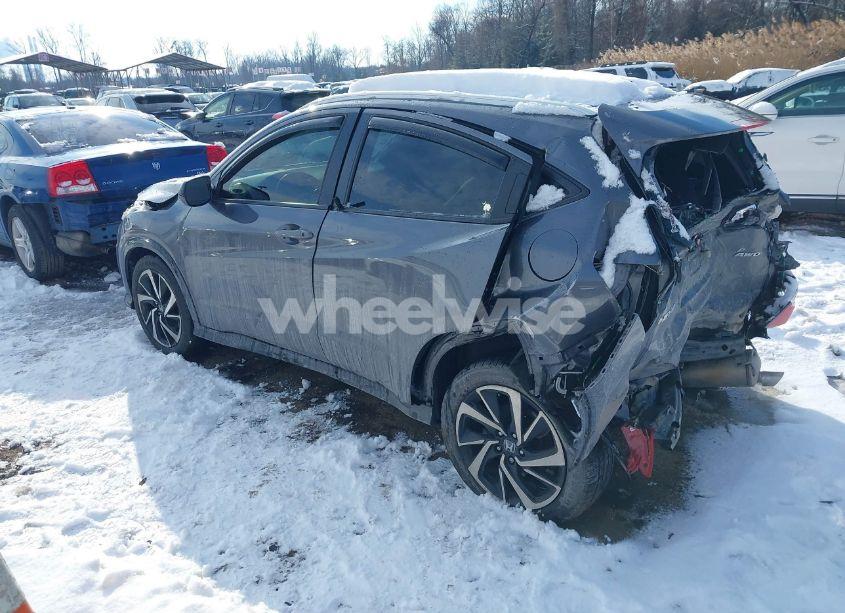 Photo 3 of 2019 Honda Hr-v SPORT (VIN 3CZRU6H19KG714164)