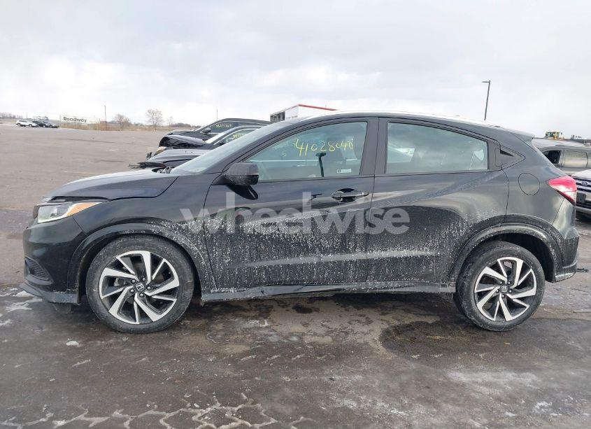 Photo 14 of 2019 Honda Hr-v SPORT (VIN 3CZRU6H19KG732129)