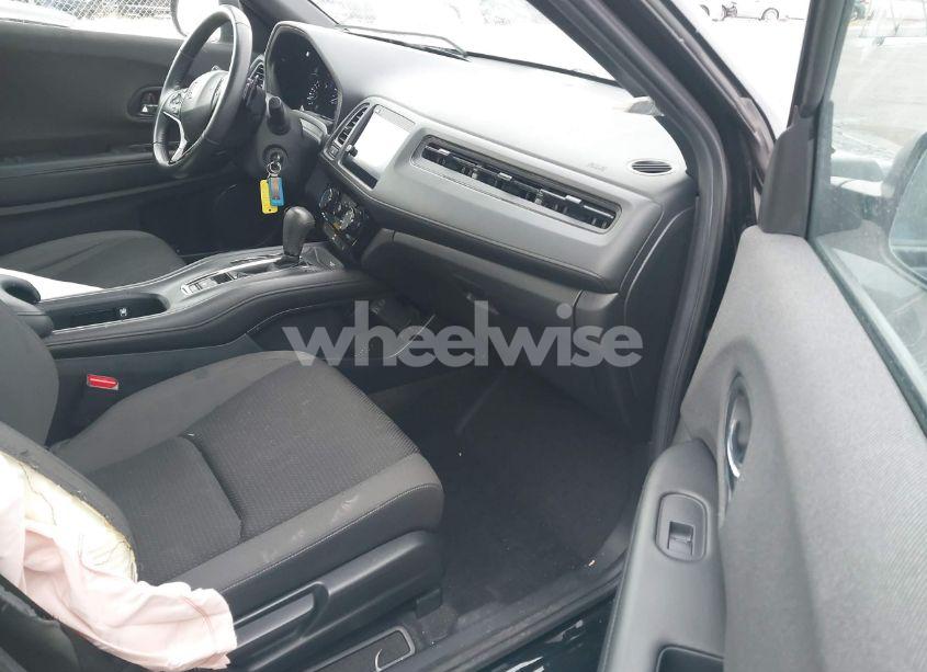 Photo 5 of 2019 Honda Hr-v SPORT (VIN 3CZRU6H19KG732129)