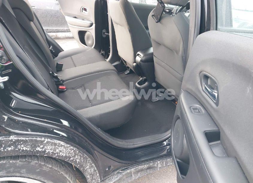Photo 8 of 2019 Honda Hr-v SPORT (VIN 3CZRU6H19KG732129)