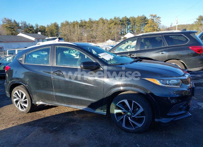 Photo 13 of 2019 Honda Hr-v SPORT (VIN 3CZRU6H19KM732729)