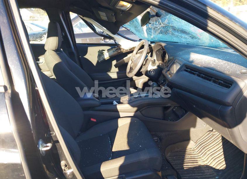 Photo 5 of 2019 Honda Hr-v SPORT (VIN 3CZRU6H19KM732729)