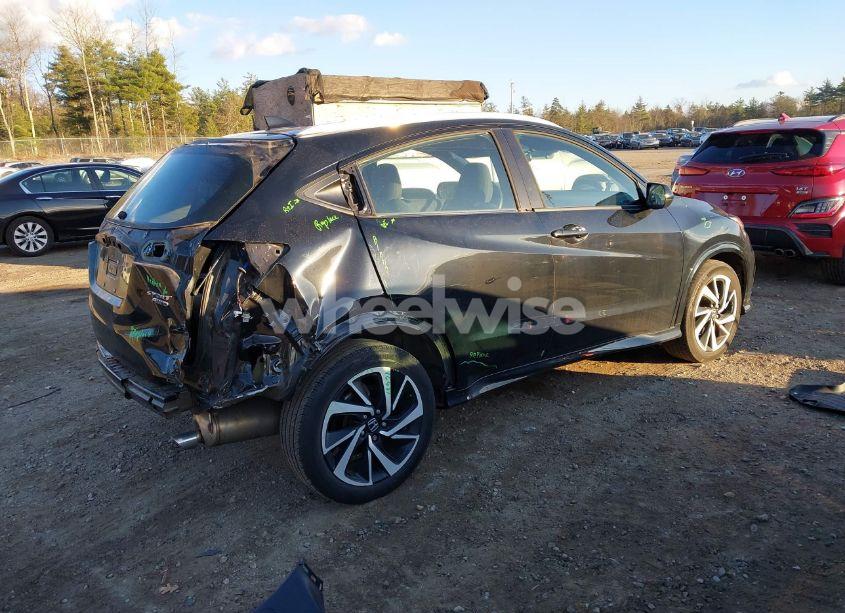 Photo 4 of 2020 Honda Hr-v AWD SPORT (VIN 3CZRU6H19LM704057)