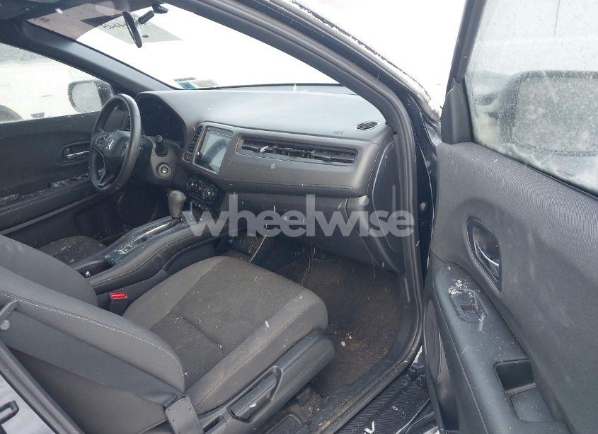 Photo 5 of 2022 Honda Hr-v AWD SPORT (VIN 3CZRU6H19NM751446)