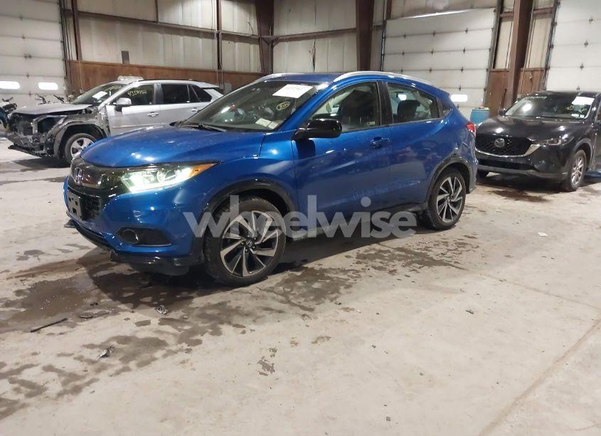Photo 2 of 2019 Honda Hr-v SPORT (VIN 3CZRU6H1XKG709698)