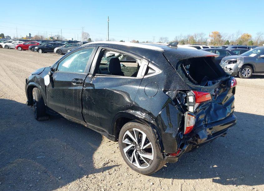 Photo 3 of 2019 Honda Hr-v SPORT (VIN 3CZRU6H1XKG719423)