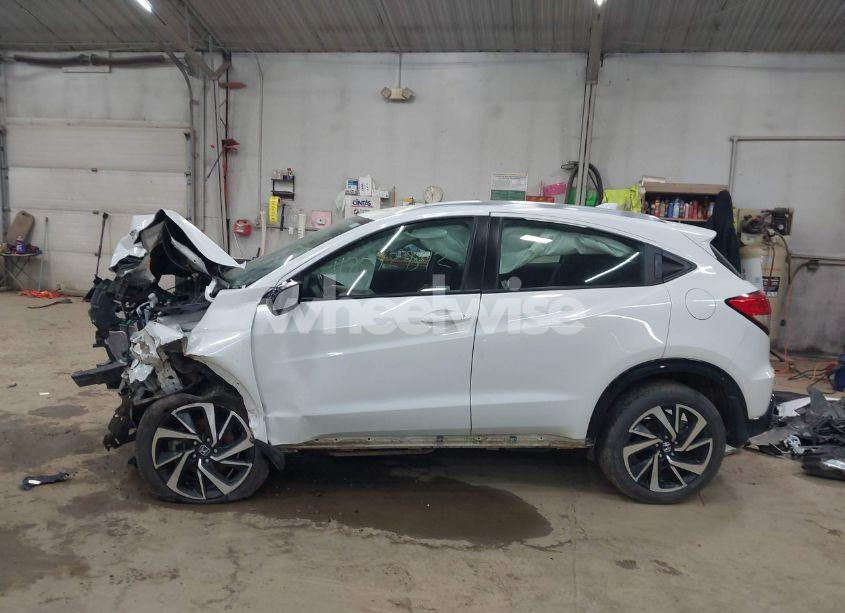 Photo 15 of 2019 Honda Hr-v SPORT (VIN 3CZRU6H1XKM705684)