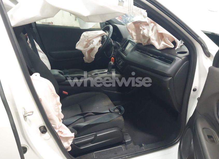 Photo 5 of 2019 Honda Hr-v SPORT (VIN 3CZRU6H1XKM705684)