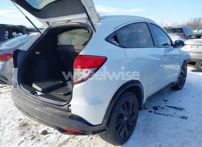 Photo 4 of 2021 Honda Hr-v AWD SPORT (VIN 3CZRU6H1XMM727526)