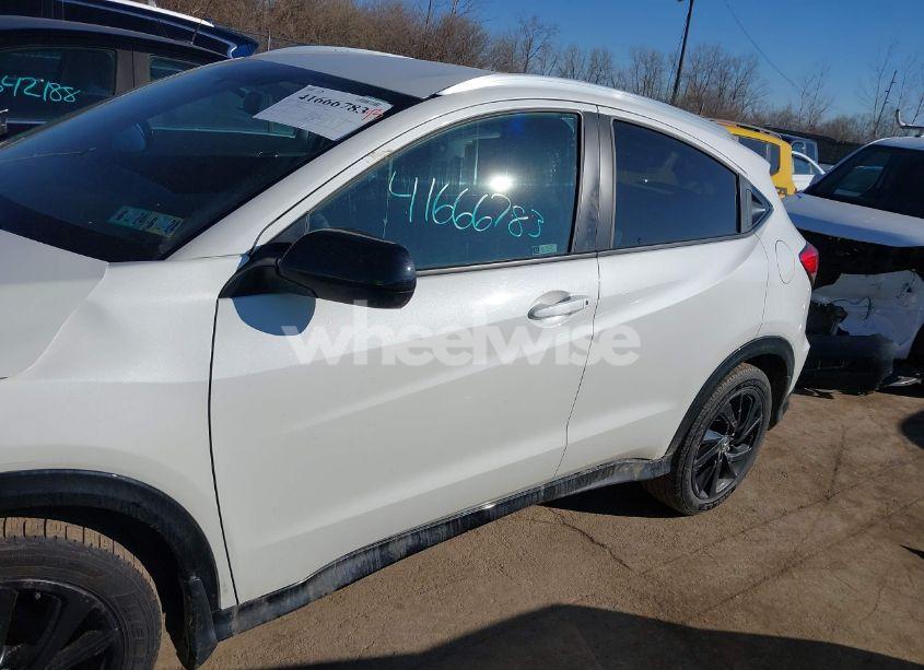 Photo 14 of 2021 Honda Hr-v AWD SPORT (VIN 3CZRU6H1XMM746531)