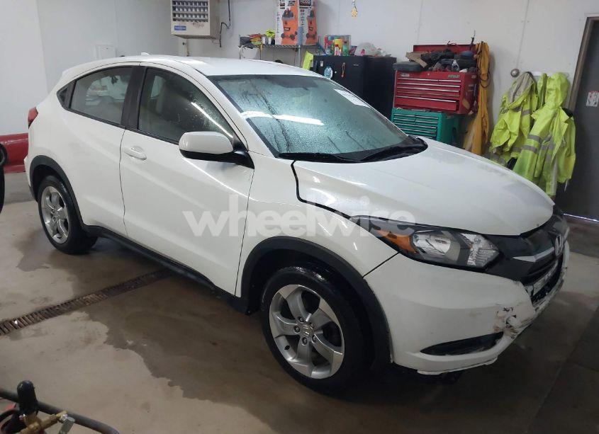 2016 Honda Hr-v LX (VIN 3CZRU6H30GM759620) main photo