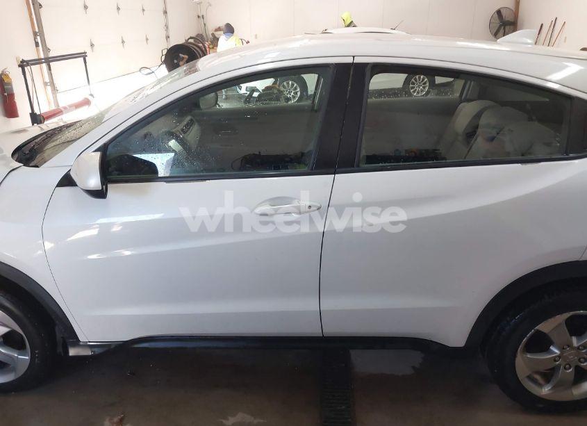 Photo 15 of 2016 Honda Hr-v LX (VIN 3CZRU6H30GM759620)