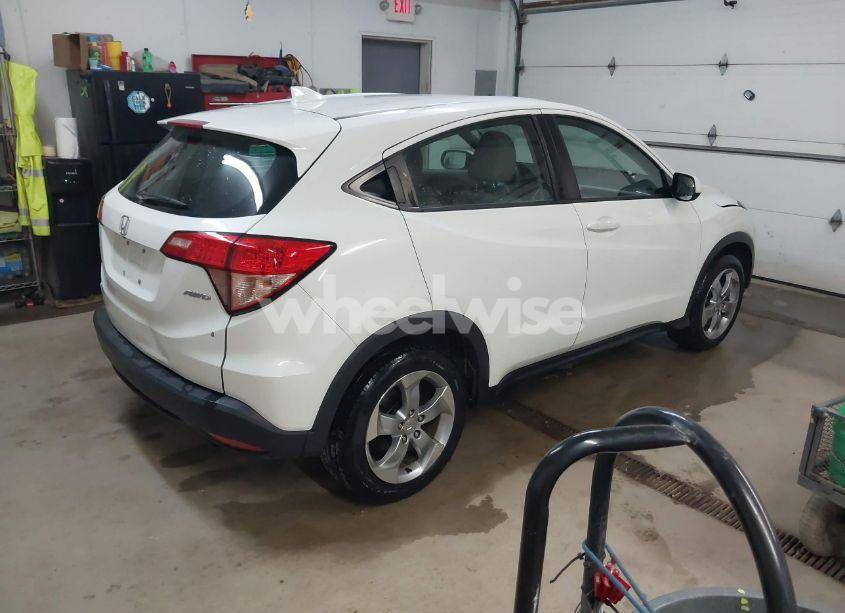 Photo 4 of 2016 Honda Hr-v LX (VIN 3CZRU6H30GM759620)
