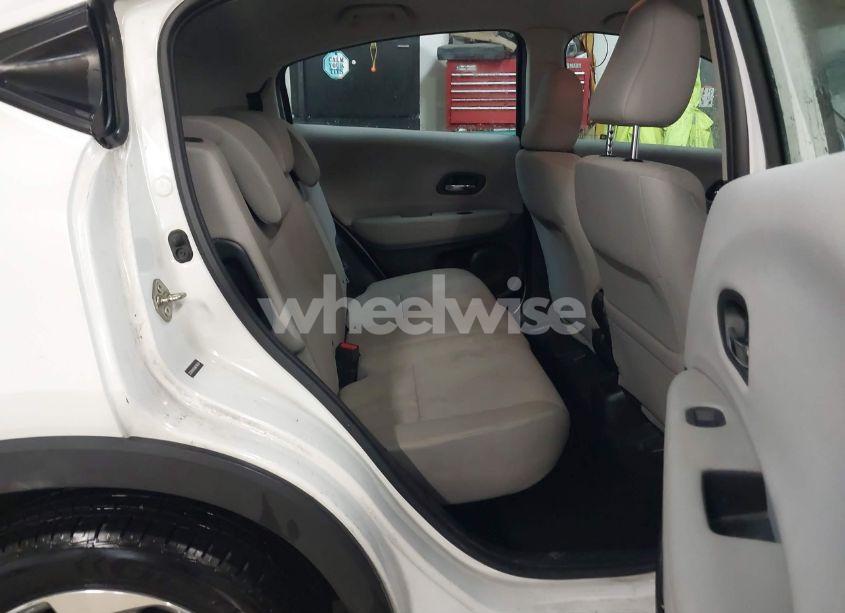 Photo 8 of 2016 Honda Hr-v LX (VIN 3CZRU6H30GM759620)