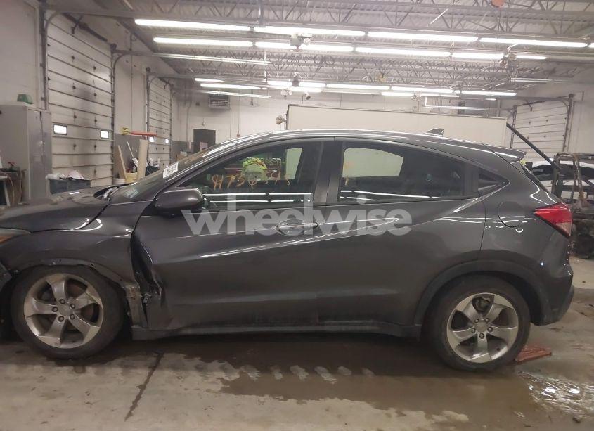 Photo 14 of 2017 Honda Hr-v LX (VIN 3CZRU6H30HG709252)