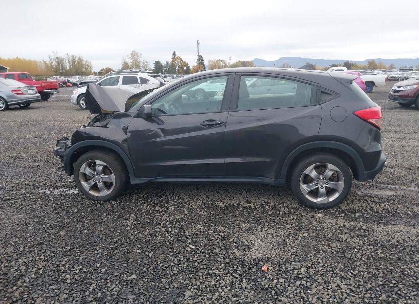 Photo 15 of 2018 Honda Hr-v LX (VIN 3CZRU6H30JG712948)