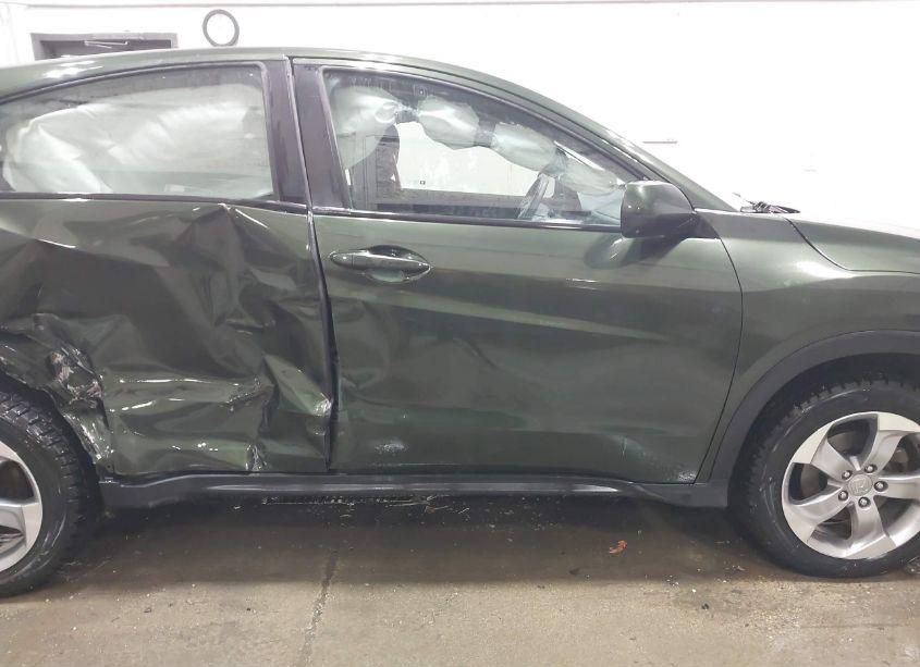 Photo 13 of 2018 Honda Hr-v LX (VIN 3CZRU6H30JG714358)