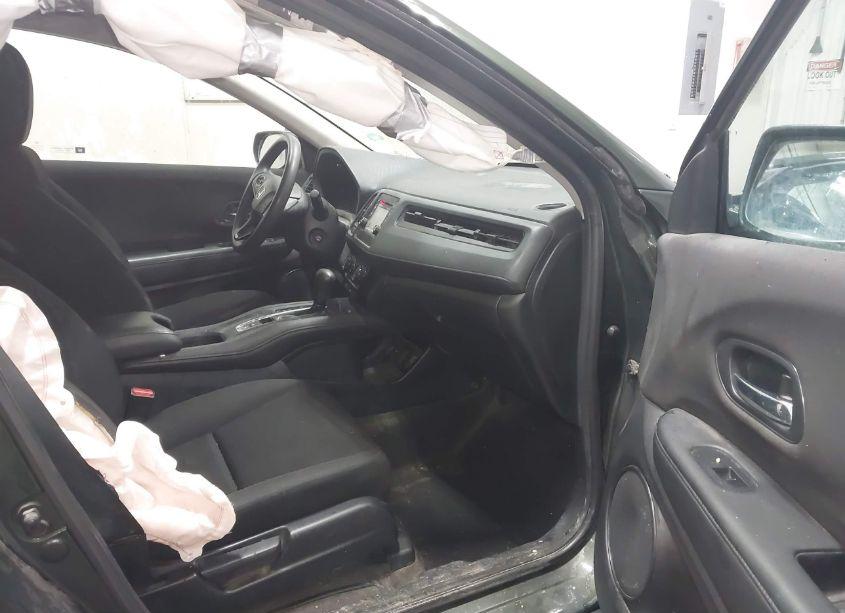 Photo 5 of 2018 Honda Hr-v LX (VIN 3CZRU6H30JG714358)