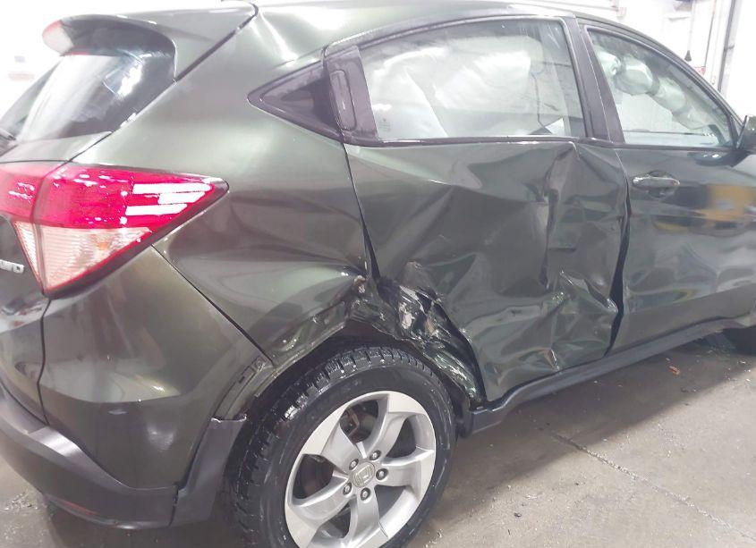 Photo 6 of 2018 Honda Hr-v LX (VIN 3CZRU6H30JG714358)