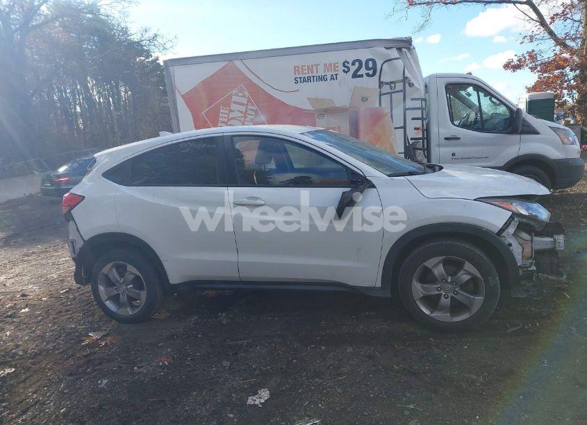 Photo 13 of 2018 Honda Hr-v LX (VIN 3CZRU6H30JM717326)