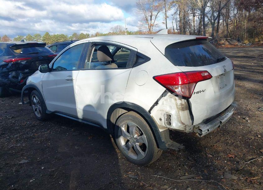 Photo 3 of 2018 Honda Hr-v LX (VIN 3CZRU6H30JM717326)
