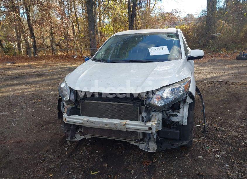 Photo 6 of 2018 Honda Hr-v LX (VIN 3CZRU6H30JM717326)