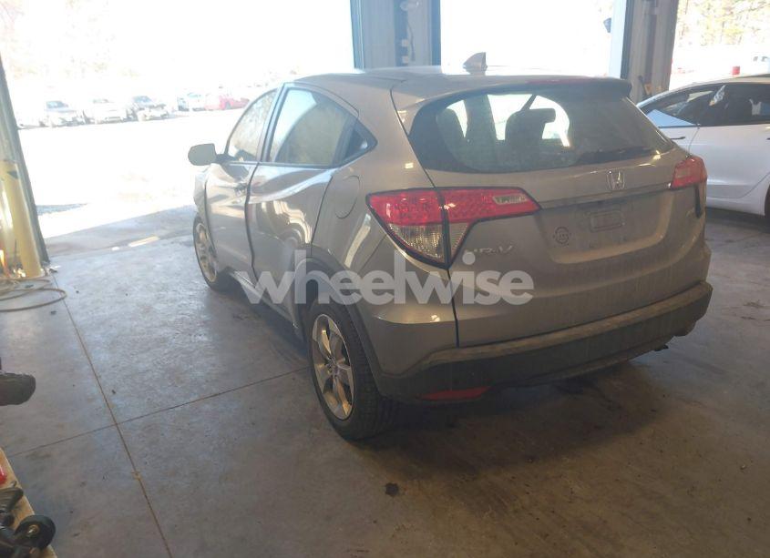 Photo 3 of 2019 Honda Hr-v LX (VIN 3CZRU6H30KG716824)