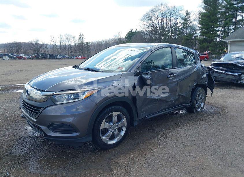 Photo 2 of 2019 Honda Hr-v LX (VIN 3CZRU6H30KG718301)
