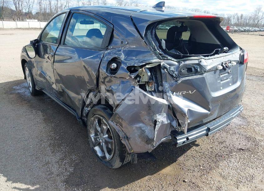 Photo 6 of 2019 Honda Hr-v LX (VIN 3CZRU6H30KG718301)