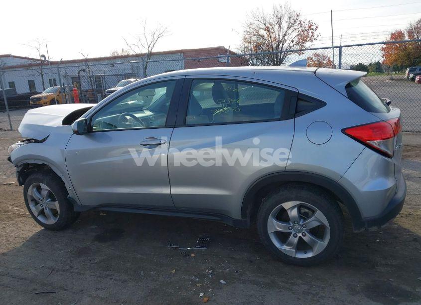 Photo 15 of 2019 Honda Hr-v LX (VIN 3CZRU6H30KG730500)