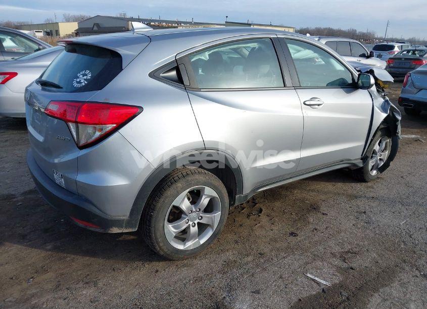 Photo 4 of 2019 Honda Hr-v LX (VIN 3CZRU6H30KG730500)