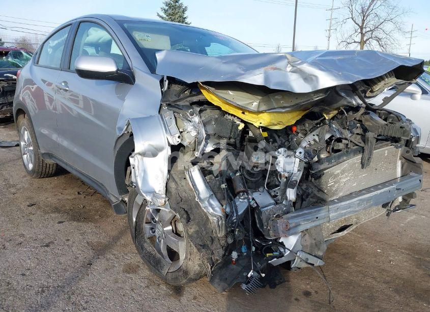 Photo 6 of 2019 Honda Hr-v LX (VIN 3CZRU6H30KG730500)